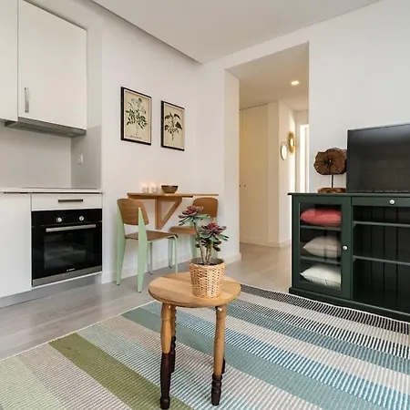 Διαμέρισμα Botanical Design W Terrace For 2 In Uptown Area *
